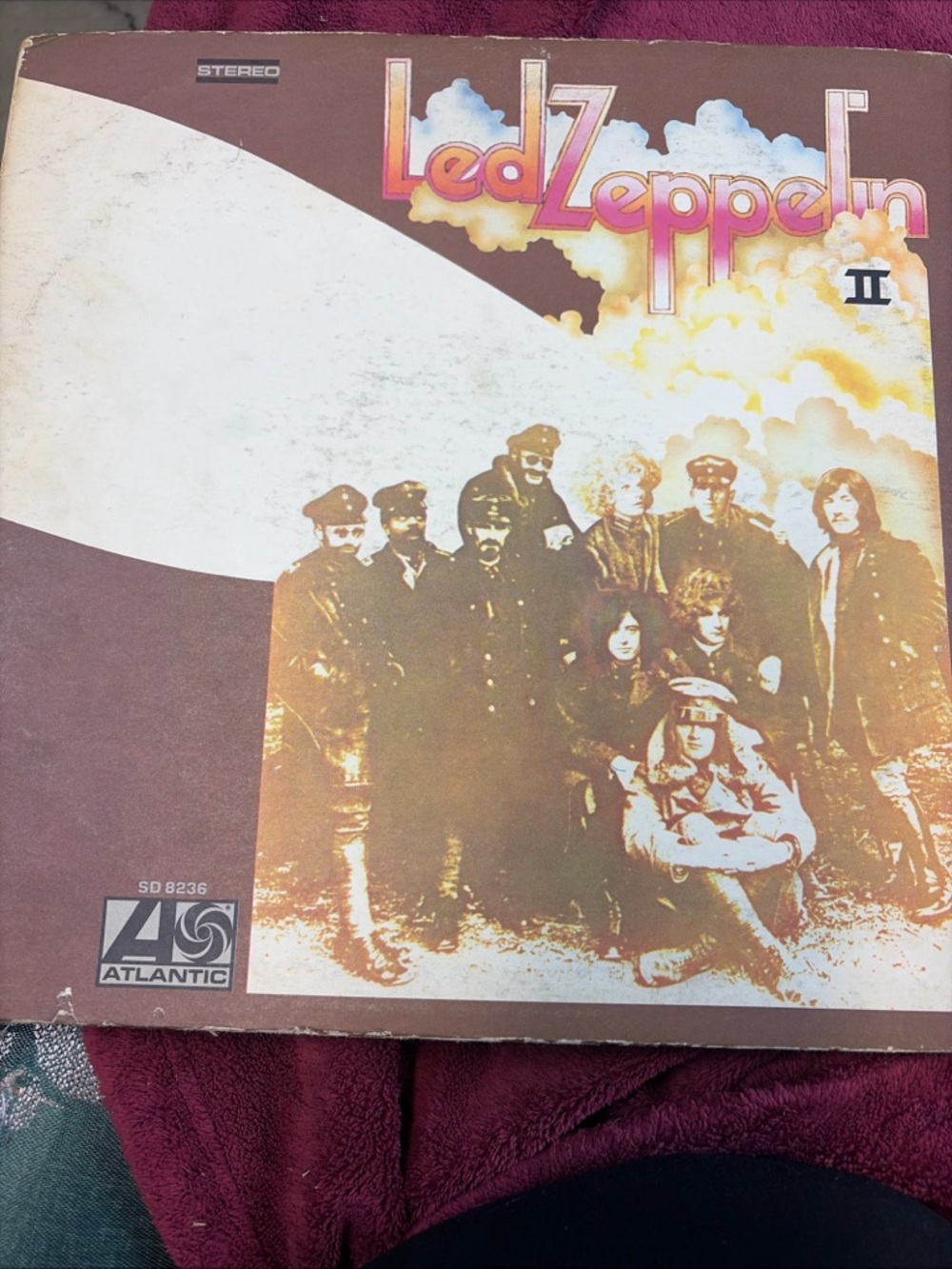 Led Zeppelin II Vinyl Album Cover - Iconic Band Artwork